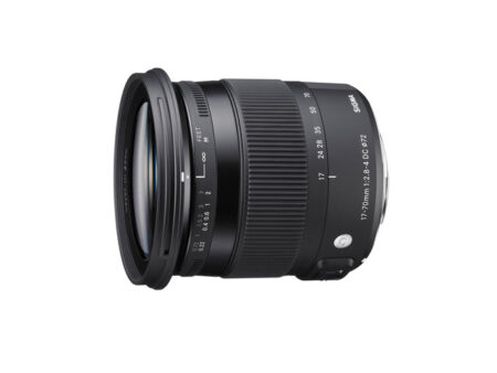 17-70mm F2.8-4 DC MACRO OS HSM